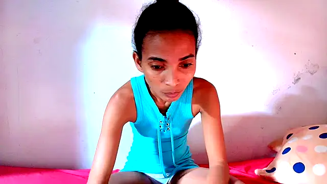 luciana daza online show from January 2025 09:28:01 PM