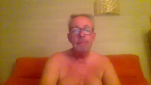 tuggy59 online show from September 2025 04:45:02 AM