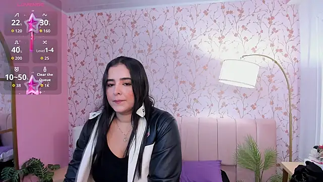 Snapshot of taylor_bennet chatting on October 2025 12:14:02 PM taylor bennet online show from October 2025 12:14:02 PM