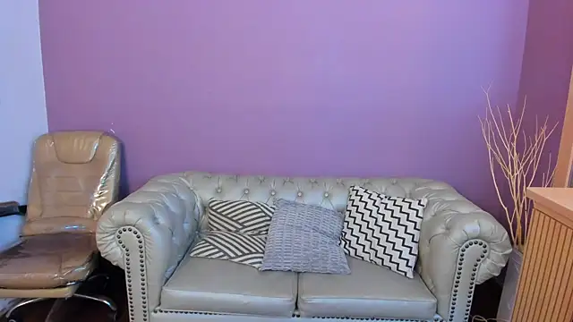 Snapshot of taylor_bennet chatting on October 2025 12:13:02 PM taylor bennet online show from October 2025 12:13:02 PM