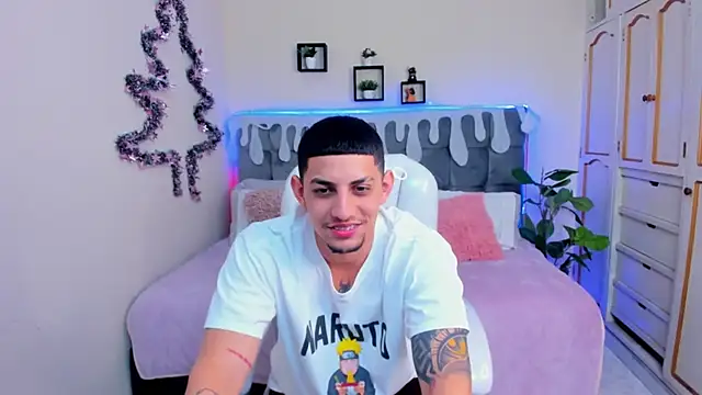 Alex cute77 online show from December 2024 03:22:01 PM