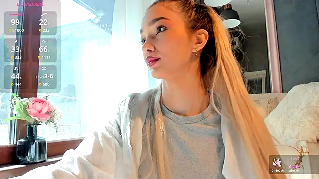 Snapshot of Sassy_Teen chatting on October 2025 10:25:01 AM Sassy Teen online show from October 2025 10:25:01 AM