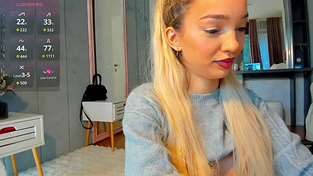 Snapshot of Sassy_Teen chatting on October 2025 09:32:01 AM Sassy Teen online show from October 2025 09:32:01 AM