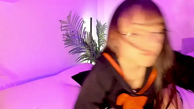 Gloomydoll online show from October 2025 06:05:02 PM