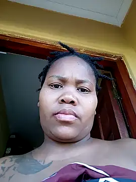 Real1SweetQueen online show from January 2025 04:39:02 AM