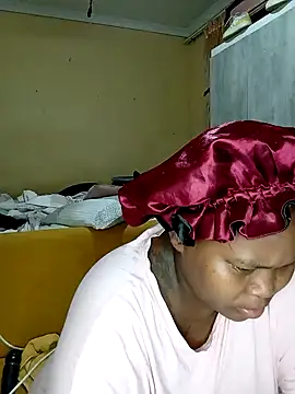 Real1SweetQueen online show from February 2025 02:17:01 AM