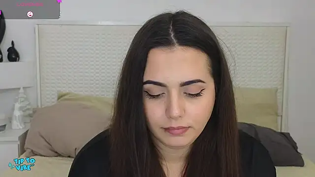 Eva Rogers  online show from December 2024 02:28:02 PM