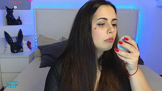 Eva Rogers  online show from January 2025 03:26:02 PM