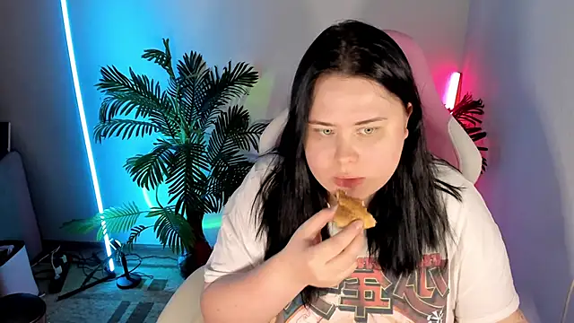 Akemi BBW online show from December 2024 09:02:01 PM