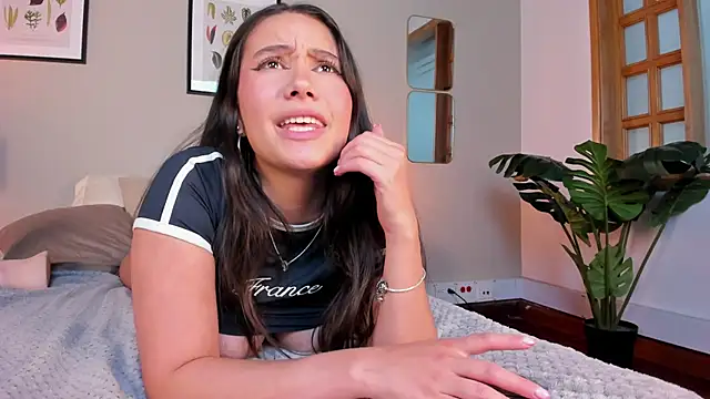 samanthfox444   online show from February 2025 05:58:01 AM
