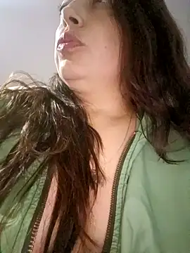 Snapshot of seherlatin chatting on October 2025 03:58:02 AM seherlatin online show from October 2025 03:58:02 AM