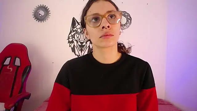 Katy Van online show from November 2025 08:41:02 PM