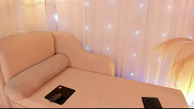 anniesweet02 online show from September 2025 11:06:02 PM