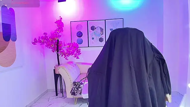 Isa reel online show from October 2025 07:44:02 PM