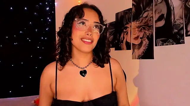 willow poisson online show from December 2024 06:43:02 PM