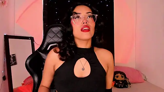 willow poisson online show from February 2025 05:27:01 PM