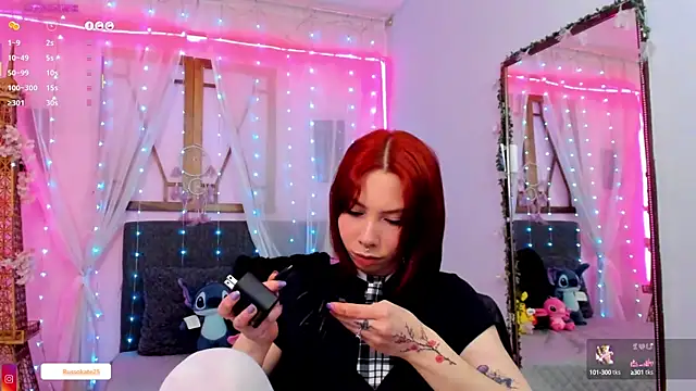 laura olssen online show from September 2025 12:31:02 PM