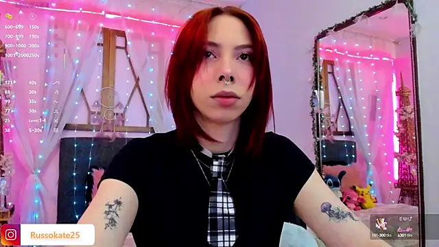 laura olssen online show from October 2025 12:39:01 PM