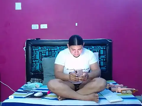 Snapshot of karolhot916 chatting on October 2025 11:03:02 PM karolhot916 online show from October 2025 11:03:02 PM