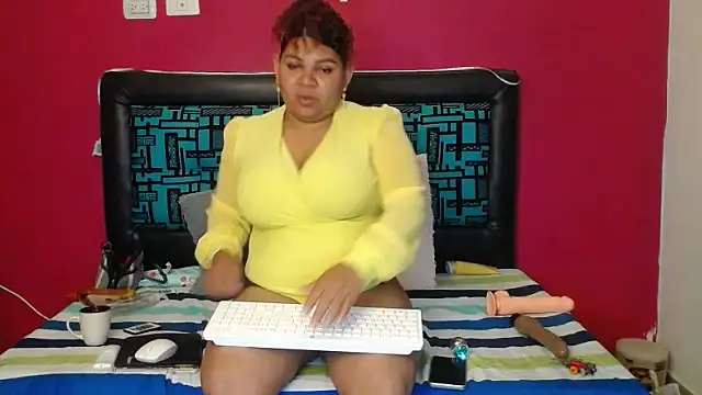 Snapshot of karolhot916 chatting on November 2025 02:44:01 AM karolhot916 online show from November 2025 02:44:01 AM