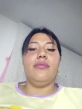 Snapshot of KATYGONZALEZ chatting on November 2025 12:33:01 AM KATYGONZALEZ online show from November 2025 12:33:01 AM