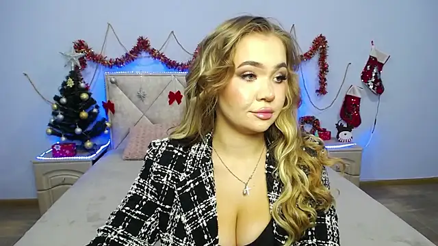StacyYellig online show from December 2024 10:55:01 PM