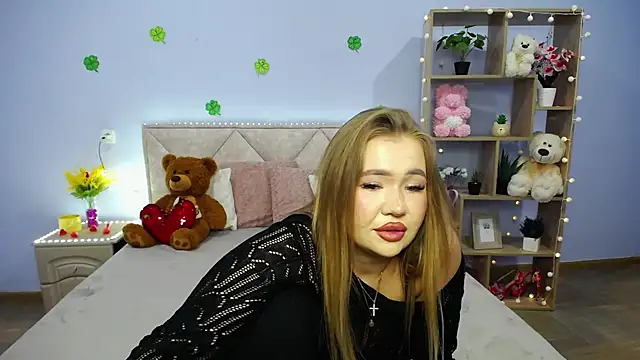 StacyYellig online show from March 2025 11:54:02 PM