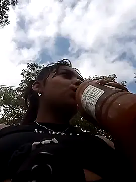 Snapshot of stefanie010 chatting on January 2025 03:06:01 PM stefanie010 online show from January 2025 03:06:01 PM