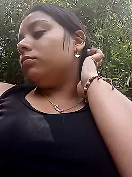 Snapshot of stefanie010 chatting on January 2025 06:21:01 PM stefanie010 online show from January 2025 06:21:01 PM