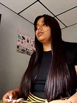 Snapshot of stefanie010 chatting on February 2025 08:35:02 PM stefanie010 online show from February 2025 08:35:02 PM