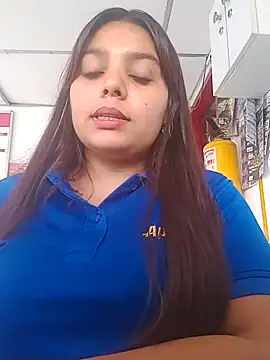 Snapshot of stefanie010 chatting on March 2025 08:43:01 PM stefanie010 online show from March 2025 08:43:01 PM