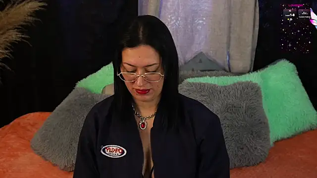 Snapshot of isaibanez chatting on February 2025 01:17:02 PM isaibanez online show from February 2025 01:17:02 PM