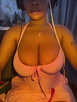 YellowHoneyDip online show from December 2024 11:35:01 AM