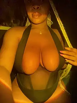 YellowHoneyDip online show from December 2024 06:53:02 PM
