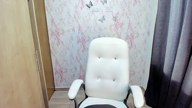 Snapshot of RoryDior chatting on September 2025 05:22:01 AM RoryDior online show from September 2025 05:22:01 AM