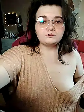 Snapshot of DenisHailey chatting on March 2025 04:37:01 PM DenisHailey online show from March 2025 04:37:01 PM
