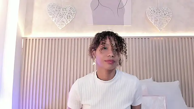 daiana curly online show from October 2025 07:54:02 PM