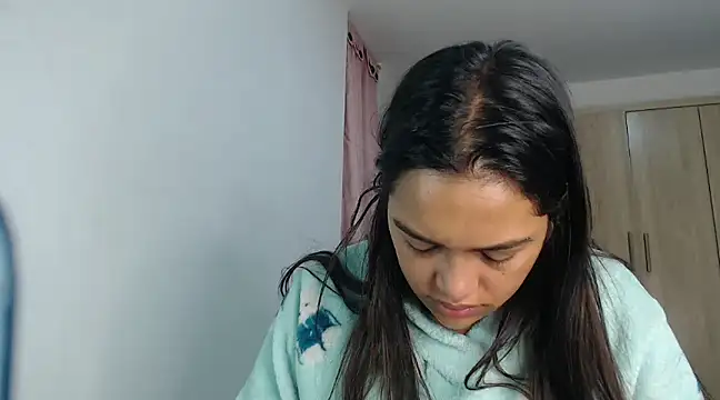 Snapshot of fairylatin222 chatting on January 2025 08:13:01 AM fairylatin222 online show from January 2025 08:13:01 AM