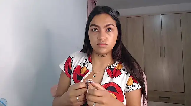 Snapshot of fairylatin222 chatting on January 2025 09:40:02 AM fairylatin222 online show from January 2025 09:40:02 AM