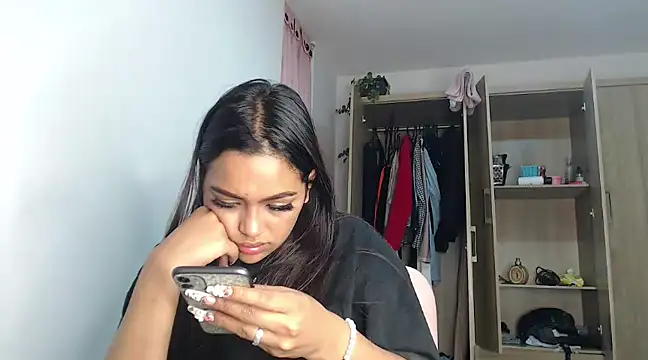 Snapshot of fairylatin222 chatting on January 2025 11:08:01 PM fairylatin222 online show from January 2025 11:08:01 PM