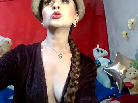 Snapshot of hottieperla chatting on January 2025 07:56:02 PM hottieperla online show from January 2025 07:56:02 PM