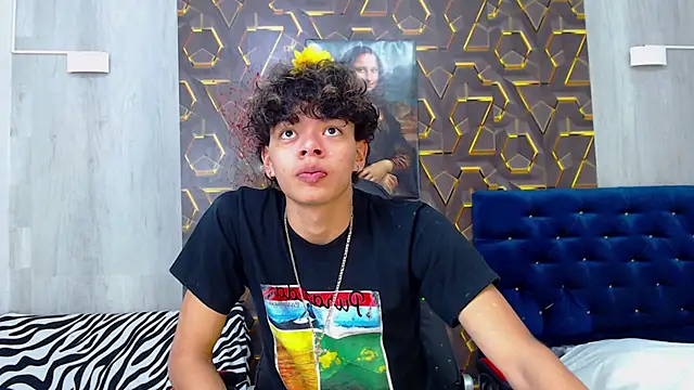 Snapshot of Harry_jhonsson chatting on October 2025 04:19:01 PM Harry jhonsson online show from October 2025 04:19:01 PM