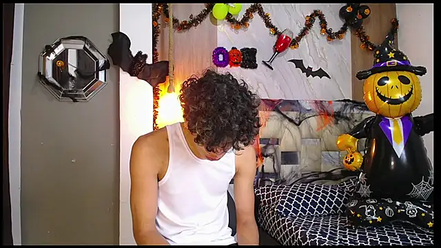 Snapshot of Harry_jhonsson chatting on October 2025 02:45:02 AM Harry jhonsson online show from October 2025 02:45:02 AM