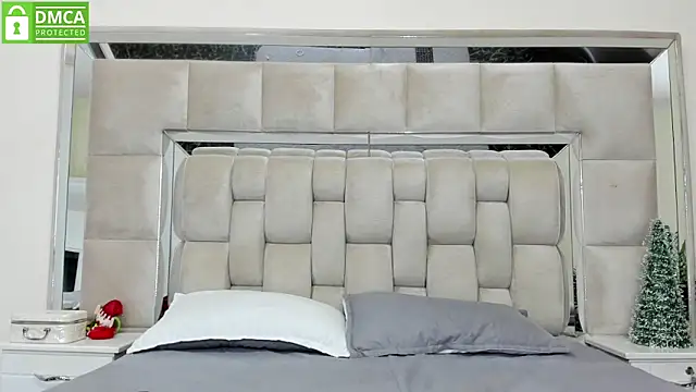 stefany520 online show from December 2024 08:03:02 PM