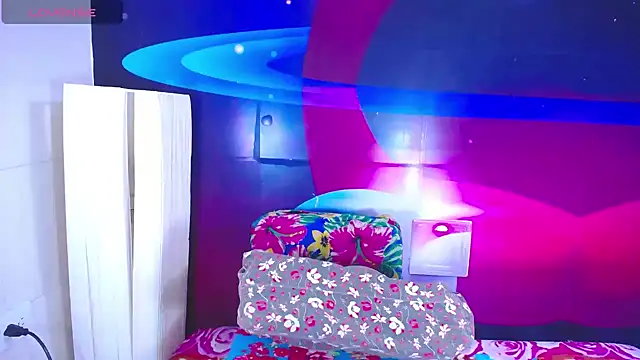 Cristalxxts online show from October 2025 09:02:01 PM