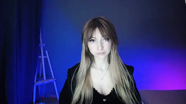 LuciaYoung online show from March 2025 07:20:02 PM