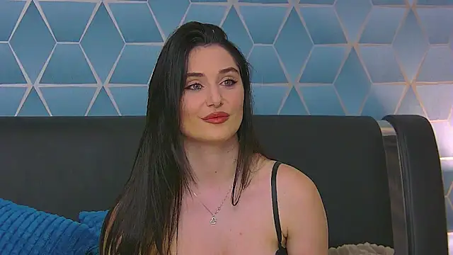 KassieWeins online show from October 2025 06:19:02 PM