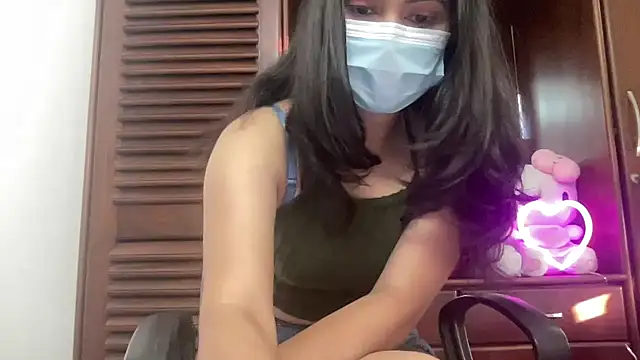 Snapshot of Princess_Lily chatting on February 2025 11:46:02 AM Princess Lily online show from February 2025 11:46:02 AM