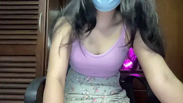 Snapshot of Princess_Lily chatting on October 2025 01:10:02 PM Princess Lily online show from October 2025 01:10:02 PM