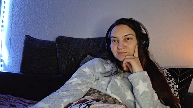 Cyndee Winter online show from December 2024 07:21:02 PM